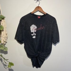 Fender by Da Vinci graphic tee
